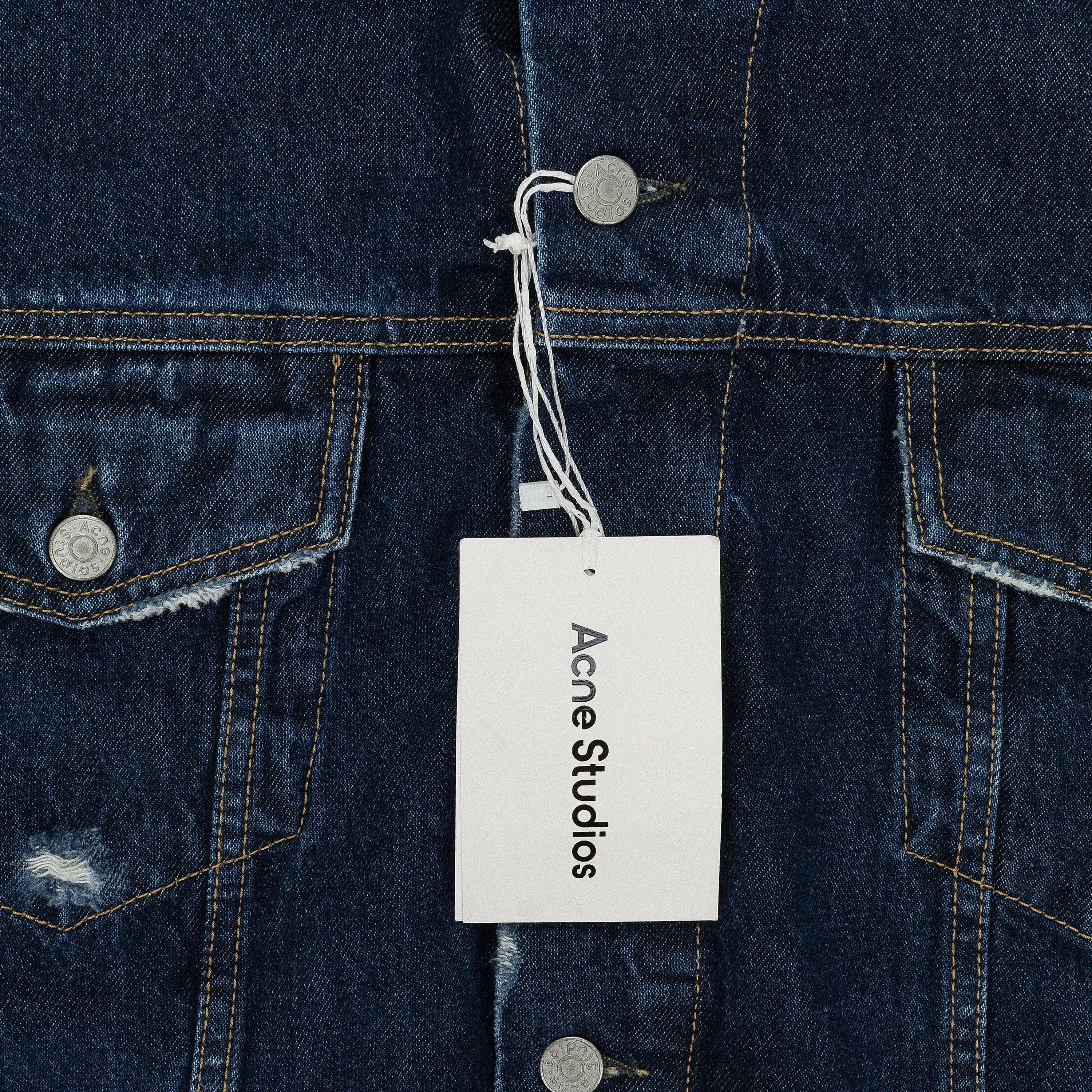 BLUE DISTRESSED OVERSIZE DENIM JACKET