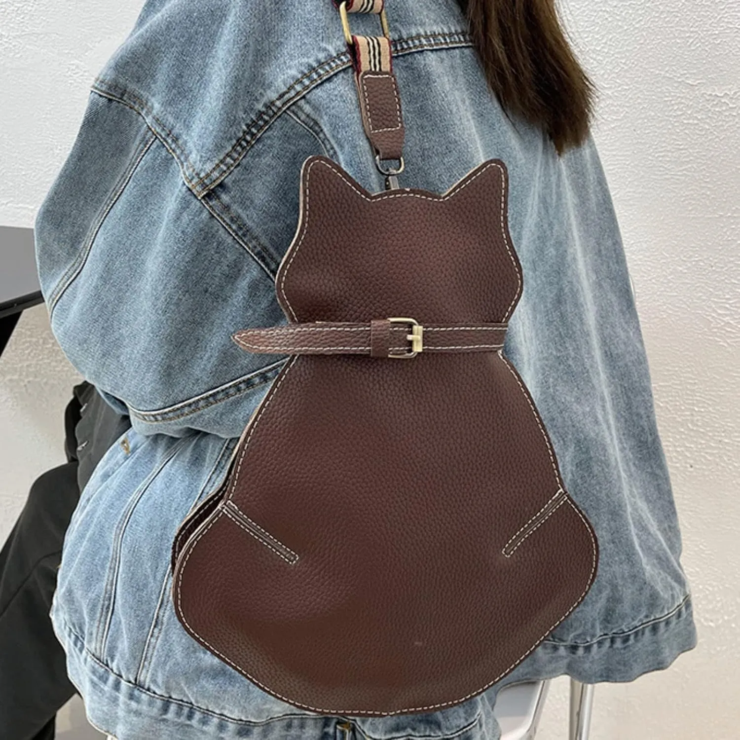 Casual Daily Daypack Purse for Women Letter Purse Mobile Phone Messenger Bags Stylish Daypack Shoulder Bag