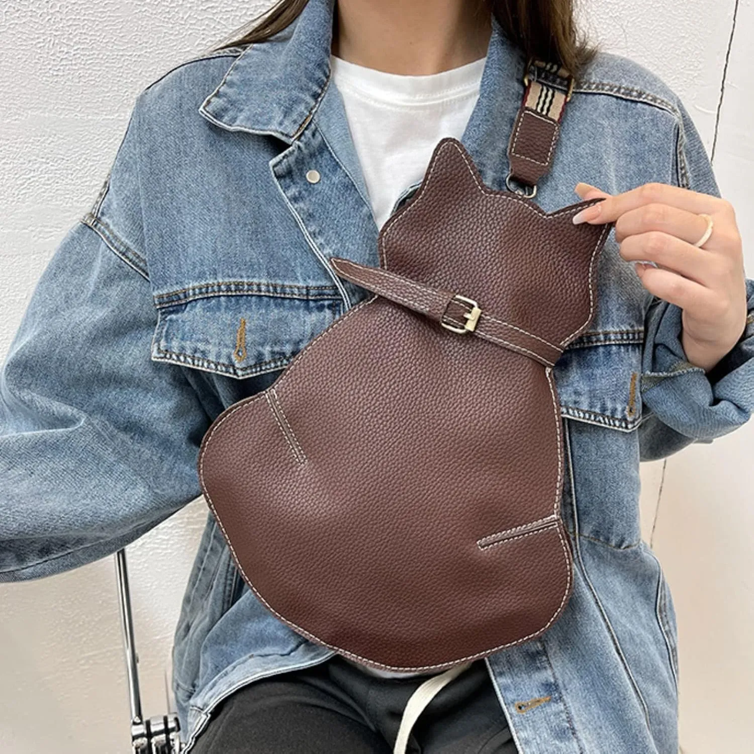 Casual Daily Daypack Purse for Women Letter Purse Mobile Phone Messenger Bags Stylish Daypack Shoulder Bag