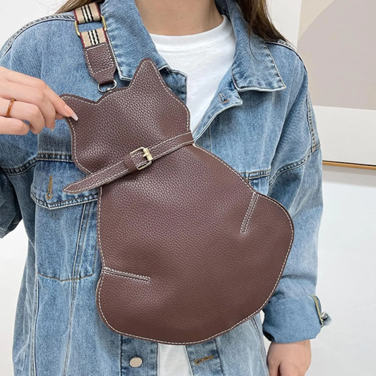 Casual Daily Daypack Purse for Women Letter Purse Mobile Phone Messenger Bags Stylish Daypack Shoulder Bag