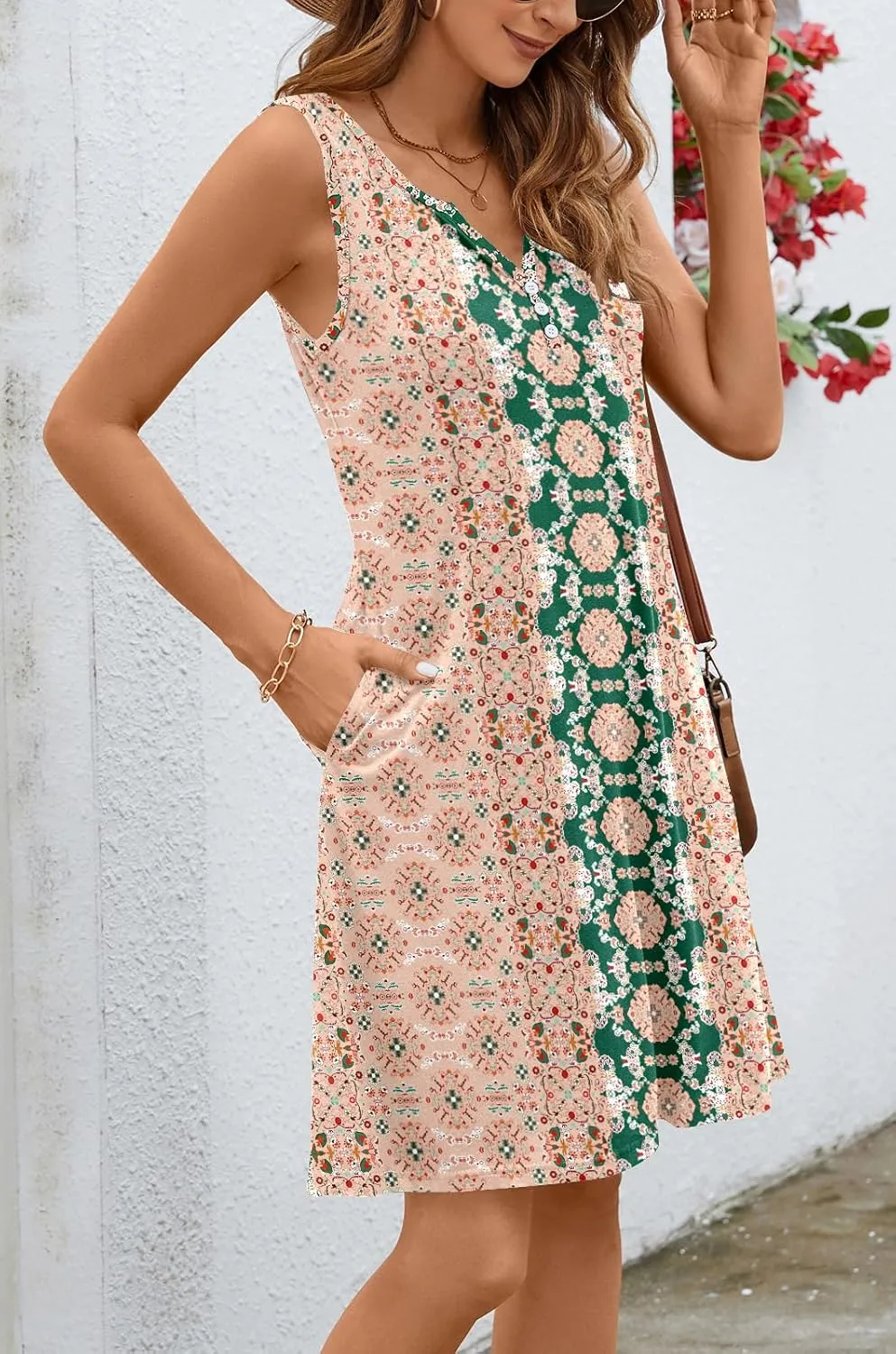 Ladlop Summer Dresses for Women 2025 Beach Loose Casual A Line Dress Sleeveless V-Neck Sundress with Pockets