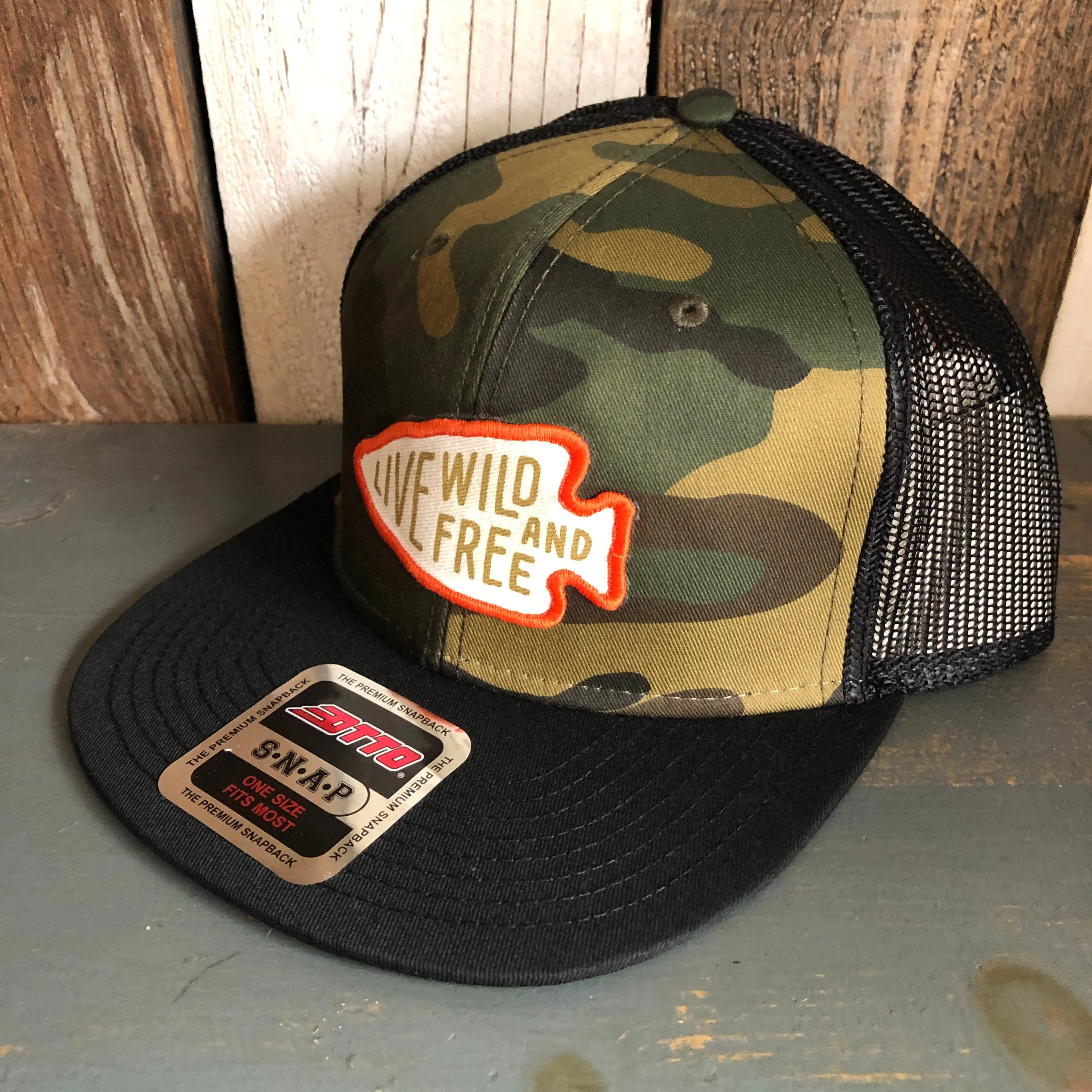 LIVE WILD AND FREE Camouflage 6 Panel Mid Profile Mesh Back Snapback Trucker Hat - Dark Green/Black