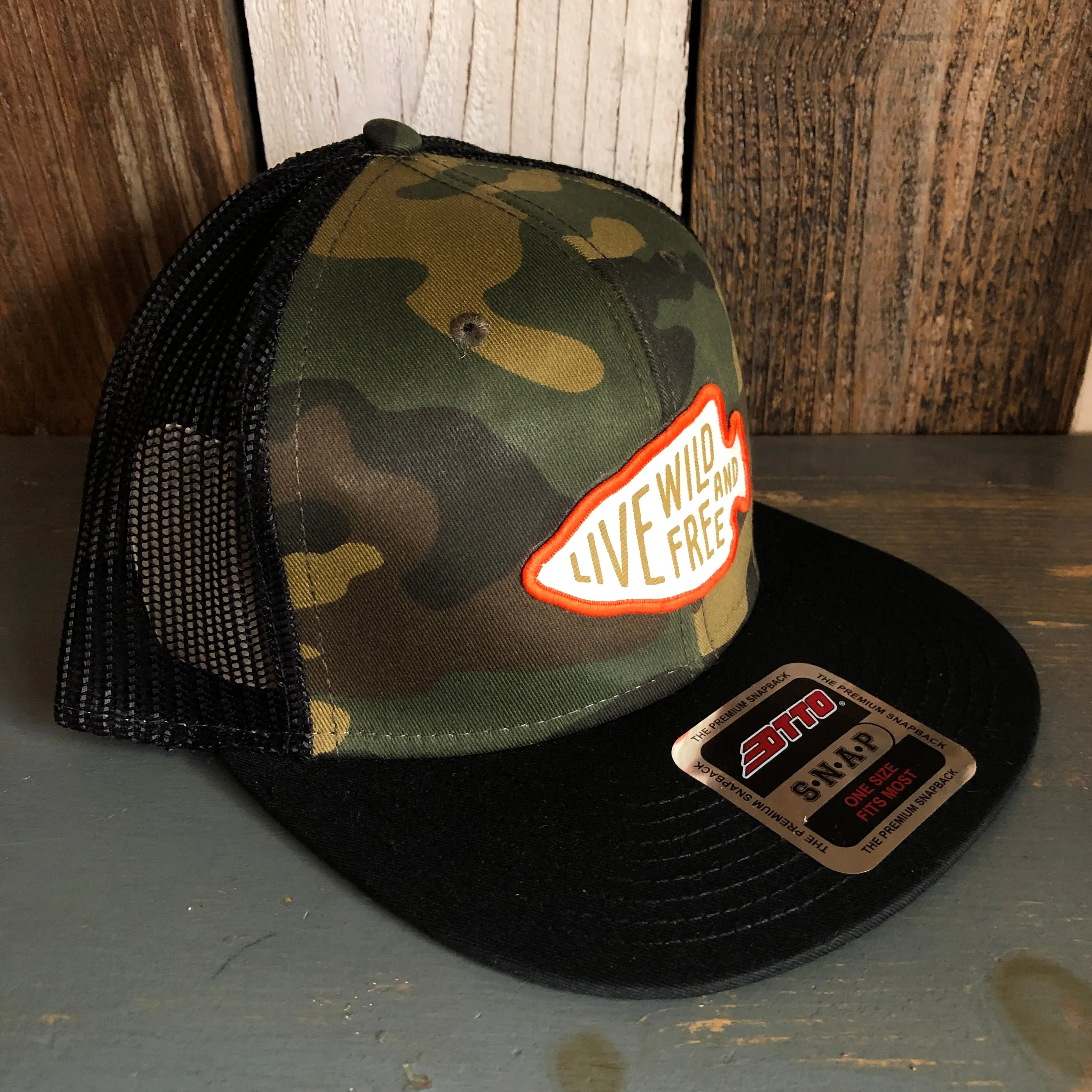 LIVE WILD AND FREE Camouflage 6 Panel Mid Profile Mesh Back Snapback Trucker Hat - Dark Green/Black