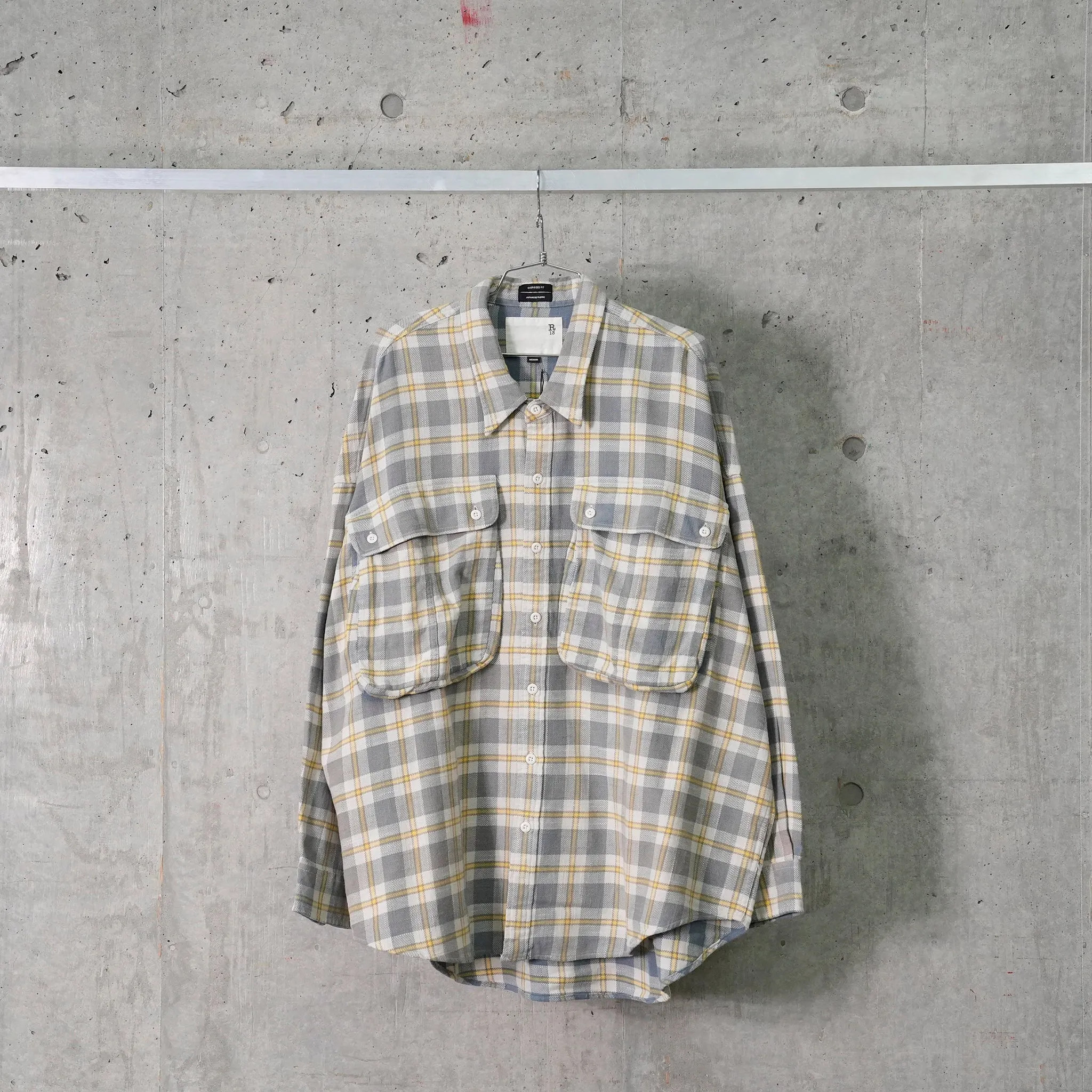 OVERSIZED POCKET DROP NECK SHIRT / R467B:CREAM/BULE PLAID