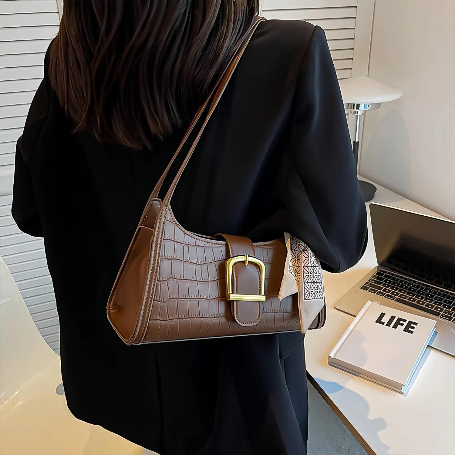 Small Shoulder Bags for Women Chic Purse Premium Leather Hobo Handbag Stylish