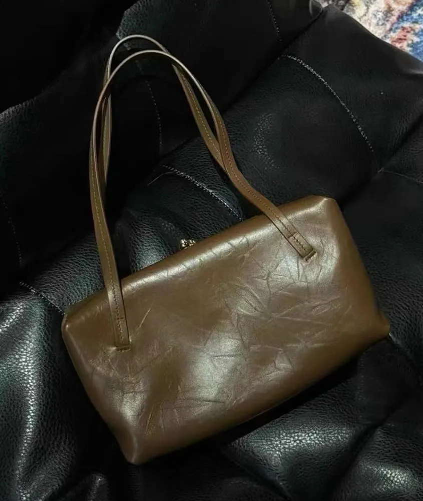 Trendy Shoulder Bag Vegan Leather Tote Purse For Women Commuter Handbag Womens Versatile Satchel Work Purse Kiss Lock 2025