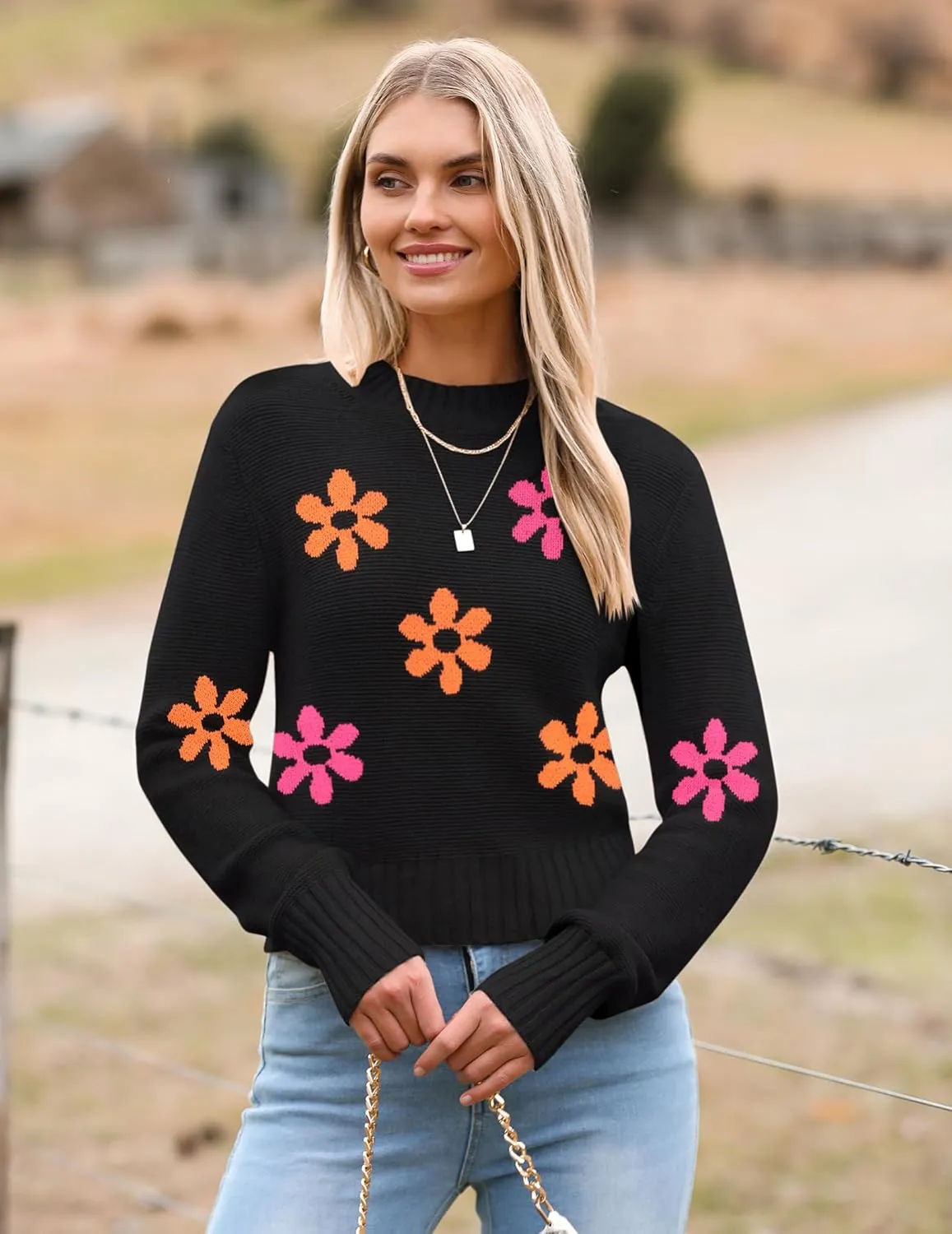 Zeagoo Women's 2025 Fall Crewneck Cropped Sweater Trendy Long Sleeve Ribbed Knit Pullover Jumper Tops