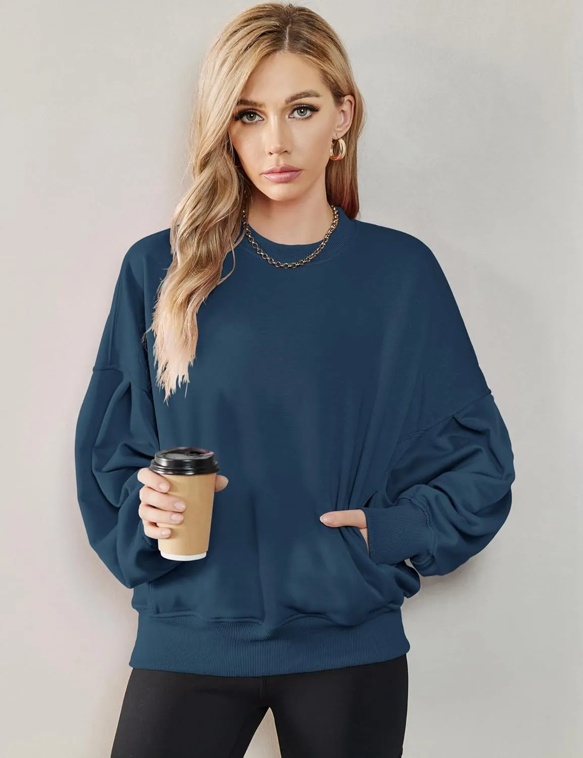 ZHENWEI Womens Fall Oversized Sweatshirts Crewneck Fleece Hoodie Casual Fashion Pullover Sweaters Outfits with Pockets